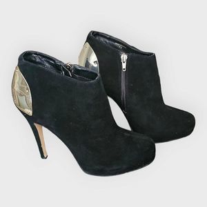 DV -  DOLCE VITA WOMEN'S "BANSI" ANKLE BOOT BLACK SUEDE GOLD ACCENTS US SIZE 7.5